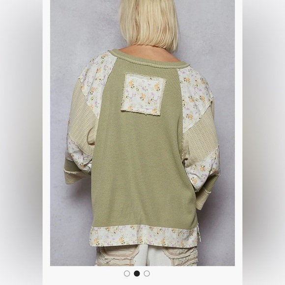 POL Oversized Peace Sign Top in Sage NWOT - Picture 3 of 4